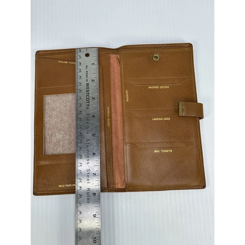 Vintage Travel Bifold Brown Mello Touch Cowhide Leather Passport Organizer 4.5x8